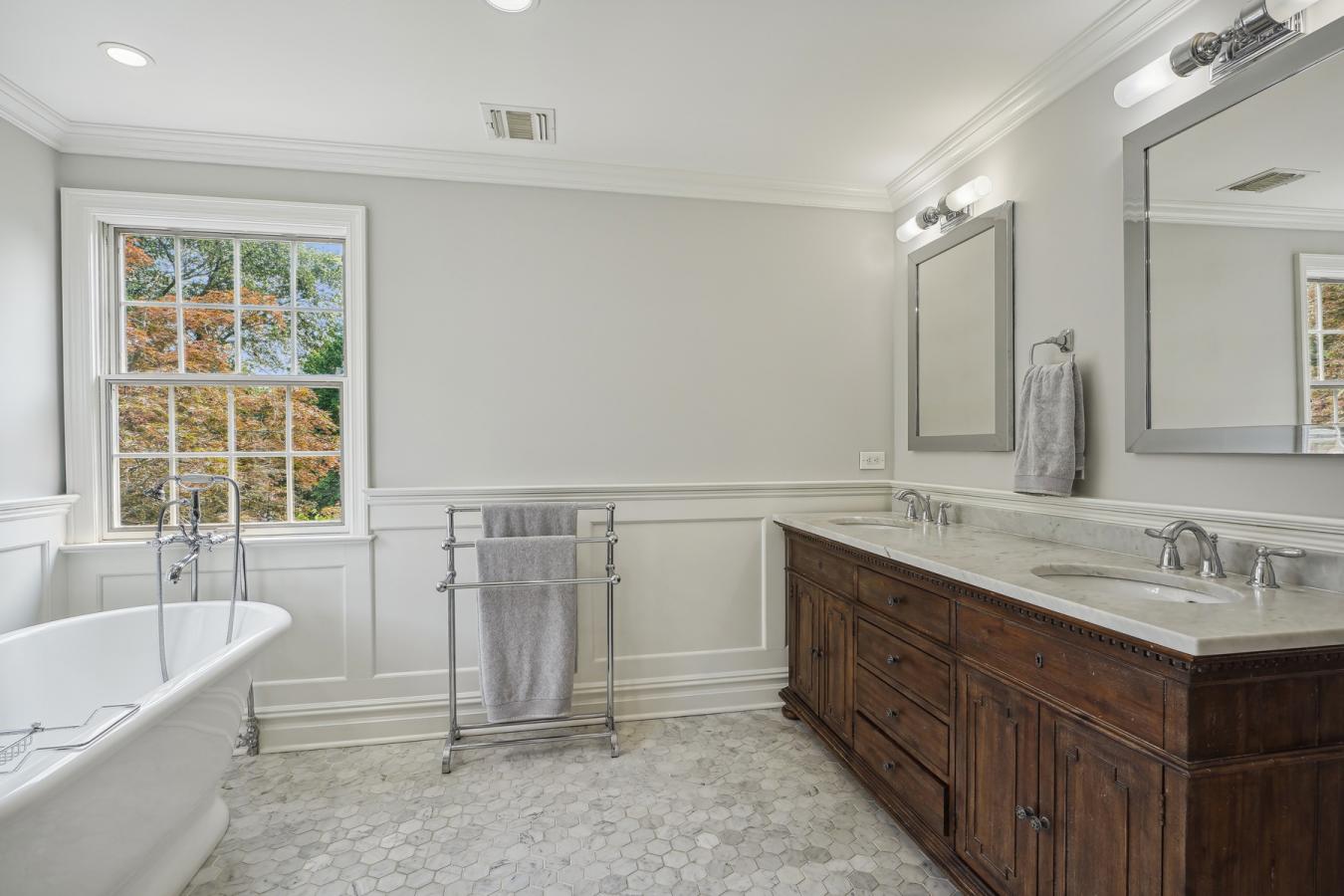 26 Knollwood Road, Short Hills, NJ, 07078, United States, 5 Bedrooms Bedrooms, ,5 BathroomsBathrooms,Residential,For Sale,26 Knollwood Road,1308245