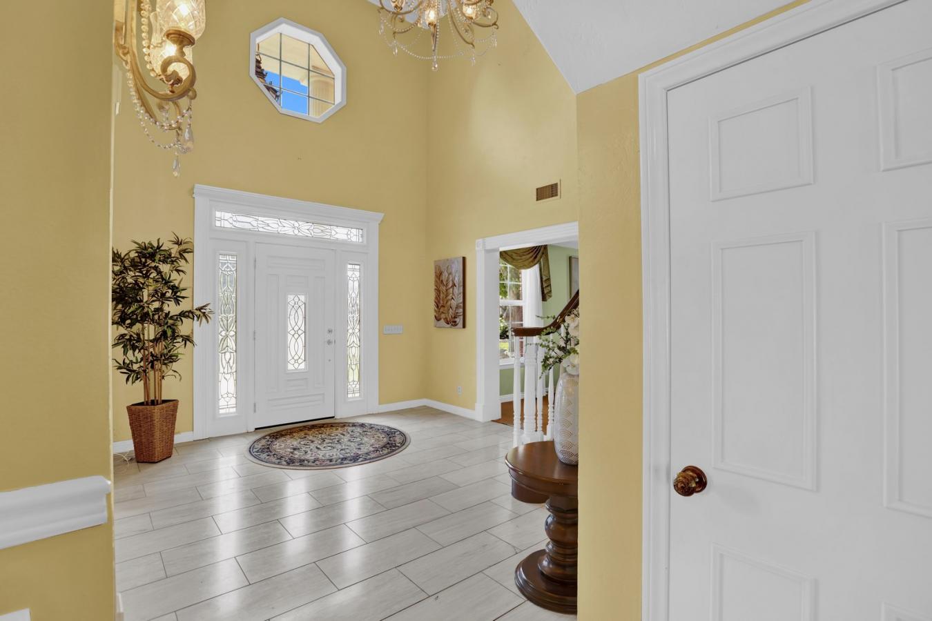 1156 Sugarbush Drive, Vista, CA, 92084, United States, 5 Bedrooms Bedrooms, ,5 BathroomsBathrooms,Residential,For Sale,1156 Sugarbush Drive,1308810