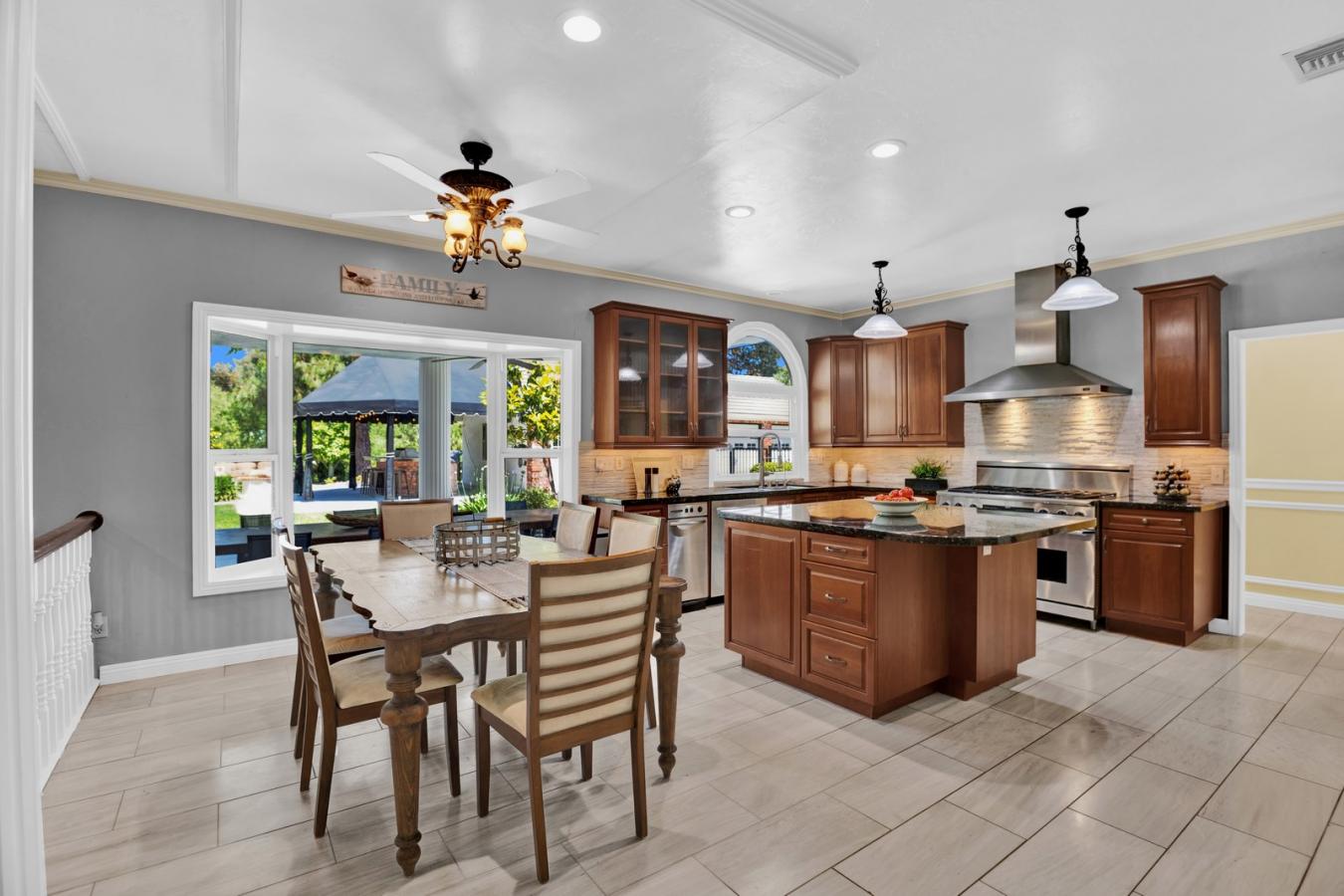 1156 Sugarbush Drive, Vista, CA, 92084, United States, 5 Bedrooms Bedrooms, ,5 BathroomsBathrooms,Residential,For Sale,1156 Sugarbush Drive,1308810