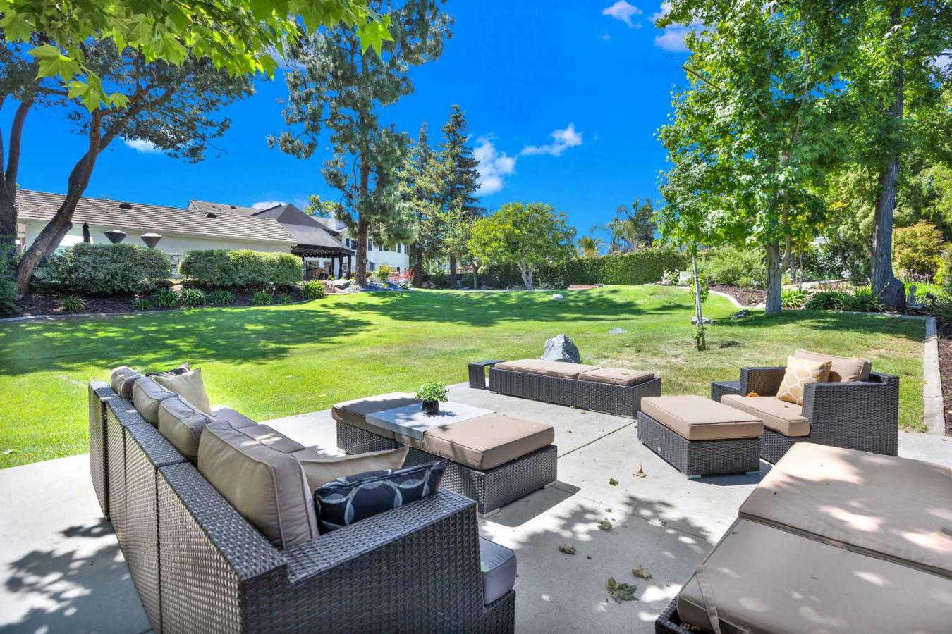 1156 Sugarbush Drive, Vista, CA, 92084, United States, 5 Bedrooms Bedrooms, ,5 BathroomsBathrooms,Residential,For Sale,1156 Sugarbush Drive,1308810