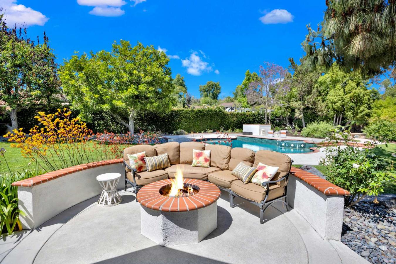 1156 Sugarbush Drive, Vista, CA, 92084, United States, 5 Bedrooms Bedrooms, ,5 BathroomsBathrooms,Residential,For Sale,1156 Sugarbush Drive,1308810