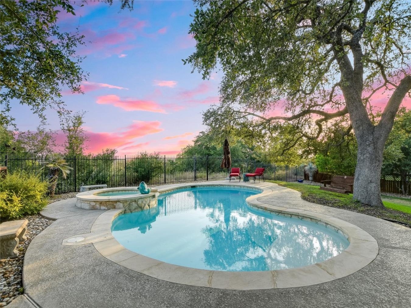 2702 Creeks Edge Parkway, Austin, TX, 78733, United States, 5 Bedrooms Bedrooms, ,3 BathroomsBathrooms,Residential,For Sale,2702 Creeks Edge Parkway,1314347
