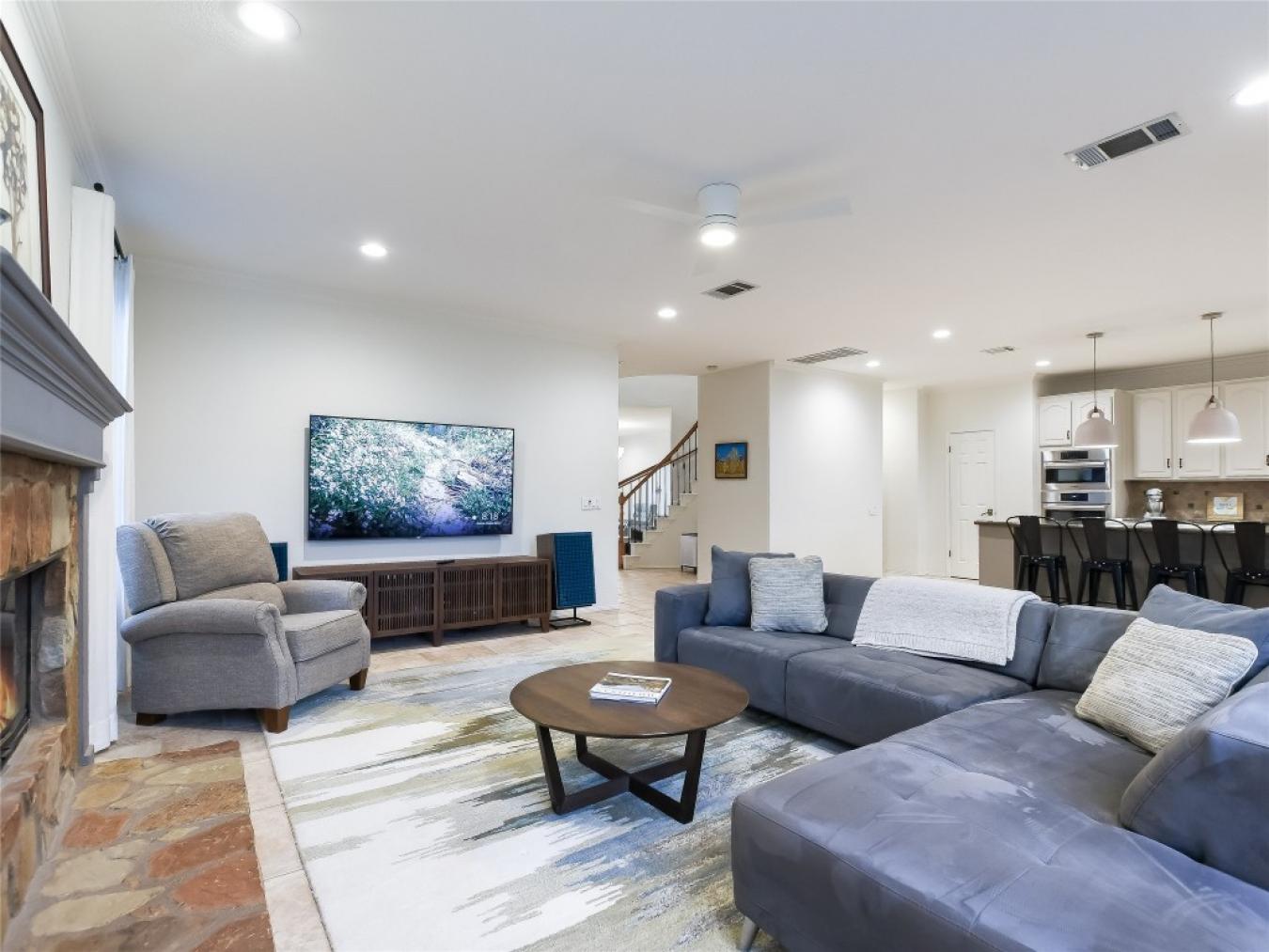 2702 Creeks Edge Parkway, Austin, TX, 78733, United States, 5 Bedrooms Bedrooms, ,3 BathroomsBathrooms,Residential,For Sale,2702 Creeks Edge Parkway,1314347