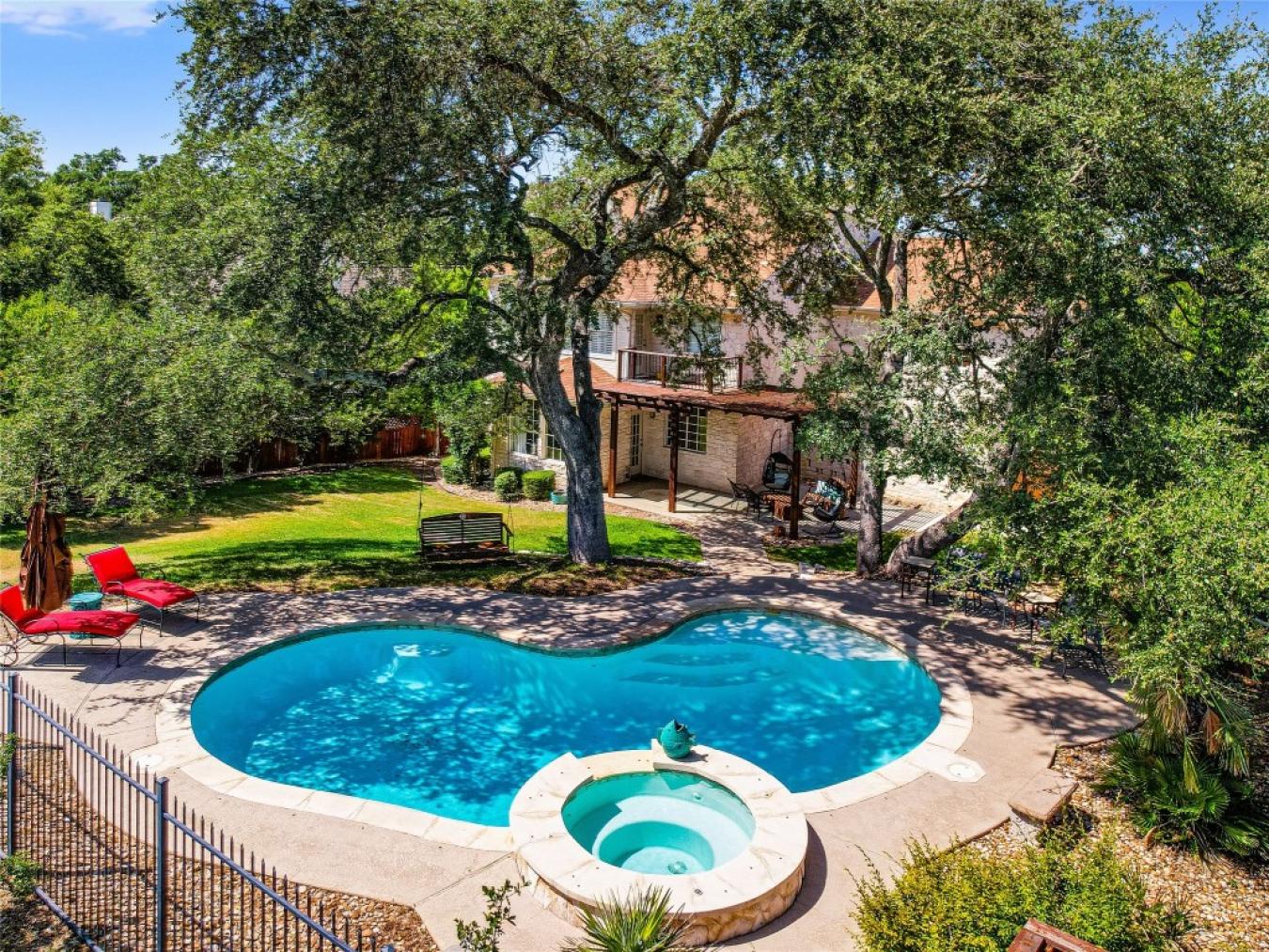 2702 Creeks Edge Parkway, Austin, TX, 78733, United States, 5 Bedrooms Bedrooms, ,3 BathroomsBathrooms,Residential,For Sale,2702 Creeks Edge Parkway,1314347