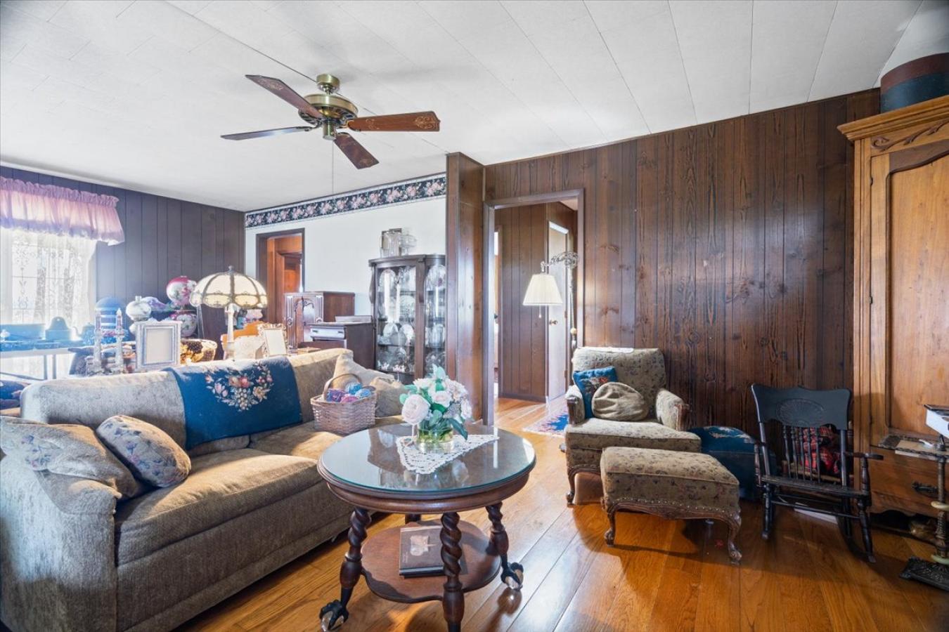 This one story ranch has so much to offer. If you have dreamed of owni – image 5