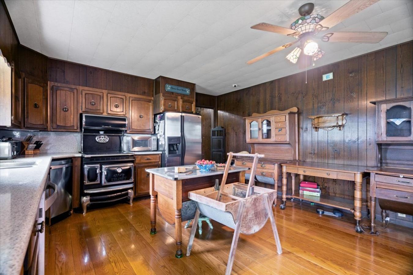 This one story ranch has so much to offer. If you have dreamed of owni – image 7