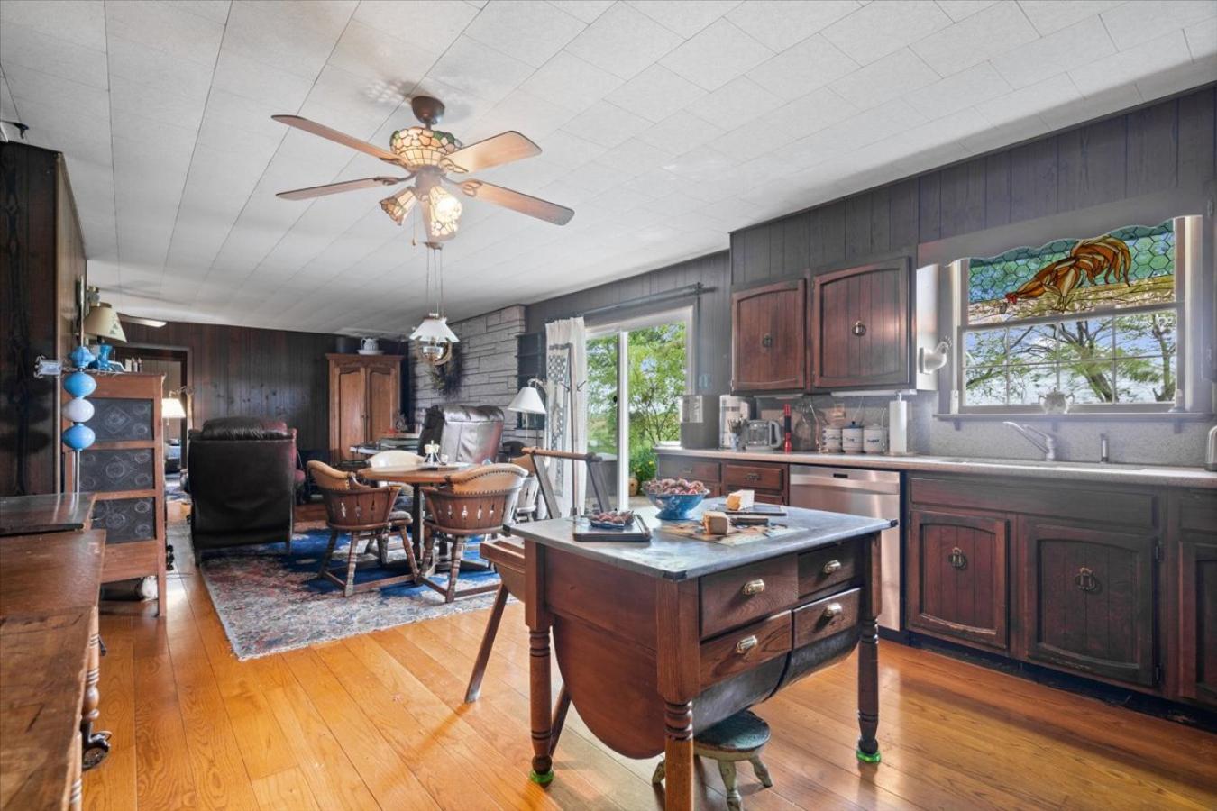 This one story ranch has so much to offer. If you have dreamed of owni – image 10