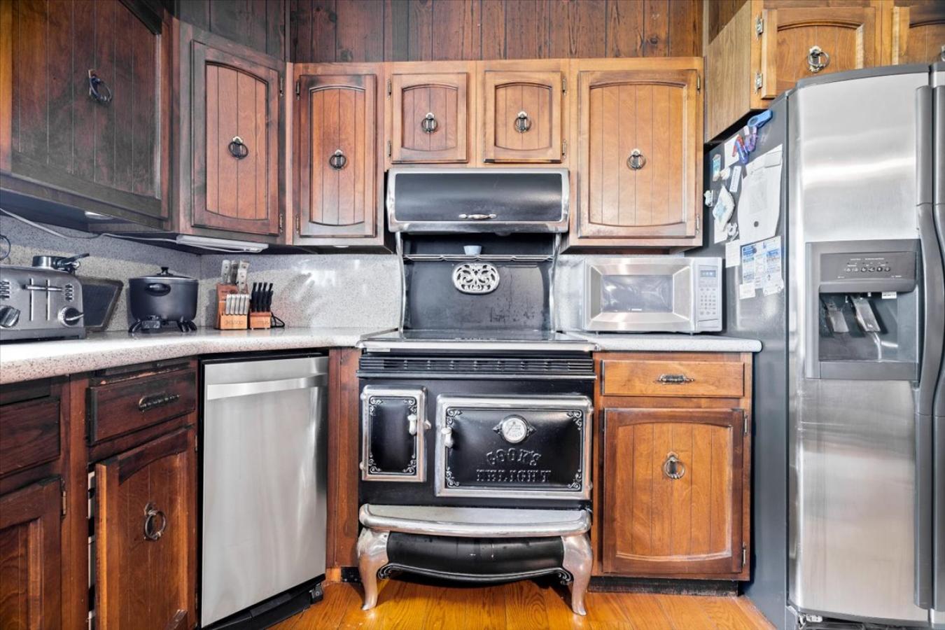 This one story ranch has so much to offer. If you have dreamed of owni – image 11
