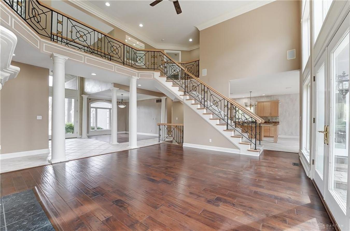1657 Glenwood, Sugarcreek Township, OH, 45440, United States, 5 Bedrooms Bedrooms, ,4 BathroomsBathrooms,Residential,For Sale,1657 Glenwood,1318108