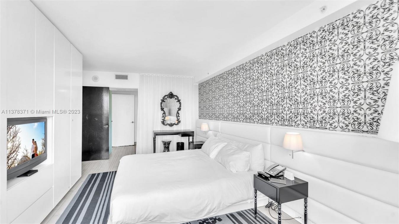1100 West Avenue, Miami Beach, Florida, 33139, United States, 1 Bedroom Bedrooms, ,1 BathroomBathrooms,Residential,For Sale,1100 West Avenue,1319209