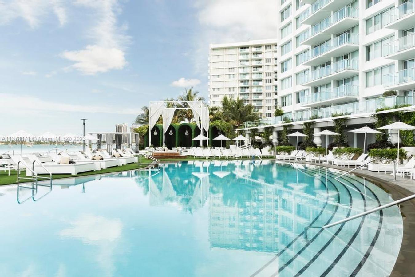 1100 West Avenue, Miami Beach, Florida, 33139, United States, 1 Bedroom Bedrooms, ,1 BathroomBathrooms,Residential,For Sale,1100 West Avenue,1319209