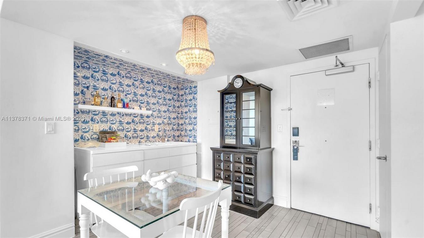 1100 West Avenue, Miami Beach, Florida, 33139, United States, 1 Bedroom Bedrooms, ,1 BathroomBathrooms,Residential,For Sale,1100 West Avenue,1319209