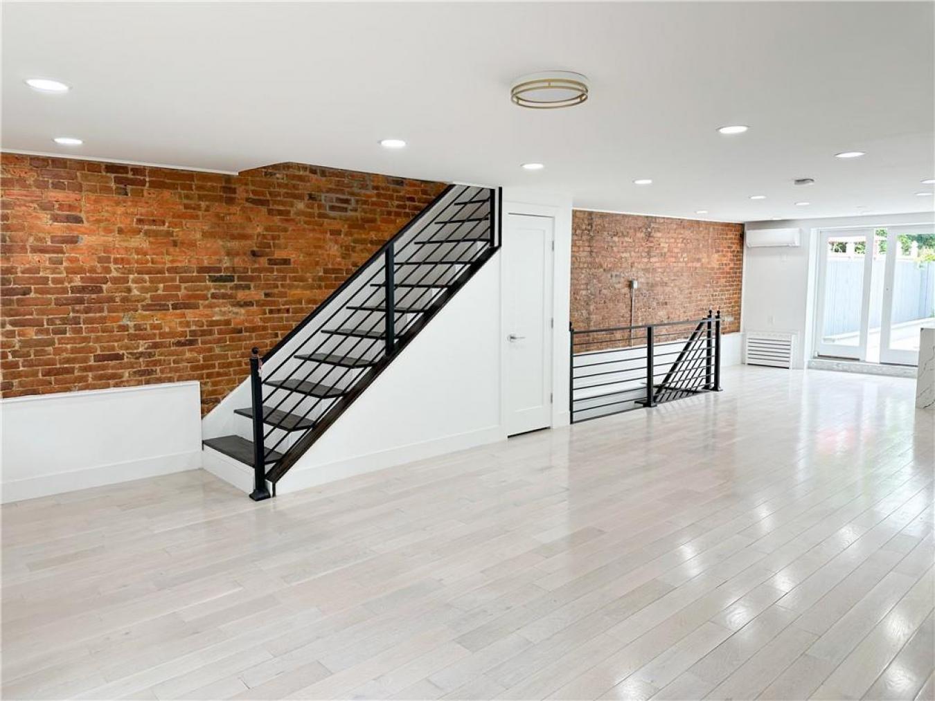 214 Patchen, Brooklyn, NY, 11233, United States, 5 Bedrooms Bedrooms, ,2 BathroomsBathrooms,Residential,For Sale,214 Patchen,1322594