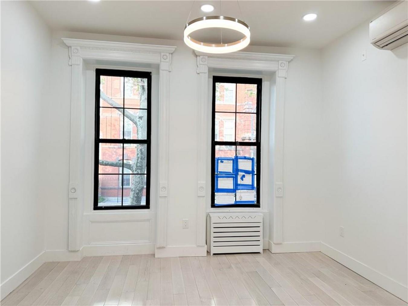 214 Patchen, Brooklyn, NY, 11233, United States, 5 Bedrooms Bedrooms, ,2 BathroomsBathrooms,Residential,For Sale,214 Patchen,1322594