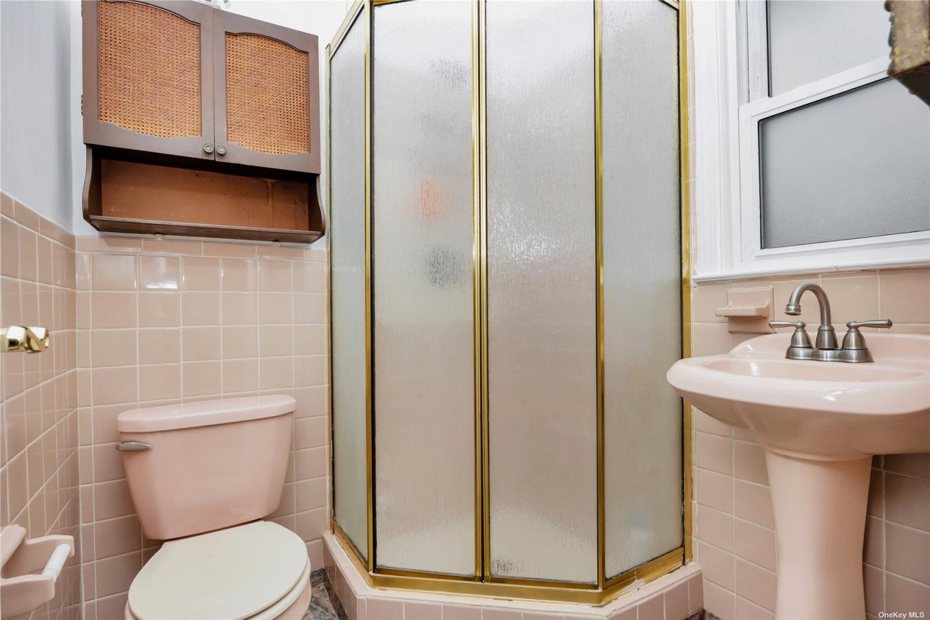 56-57 E Hampton Boulevard, Bayside, NY, 11364, United States, 6 Bedrooms Bedrooms, ,4 BathroomsBathrooms,Residential,For Sale,56-57 E Hampton Boulevard,1322593