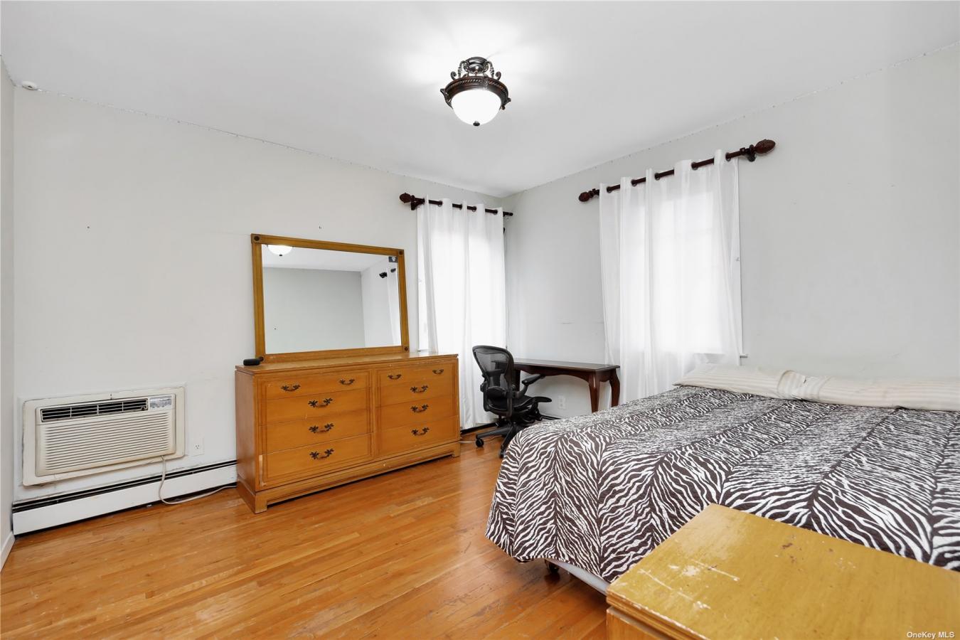 56-57 E Hampton Boulevard, Bayside, NY, 11364, United States, 6 Bedrooms Bedrooms, ,4 BathroomsBathrooms,Residential,For Sale,56-57 E Hampton Boulevard,1322593
