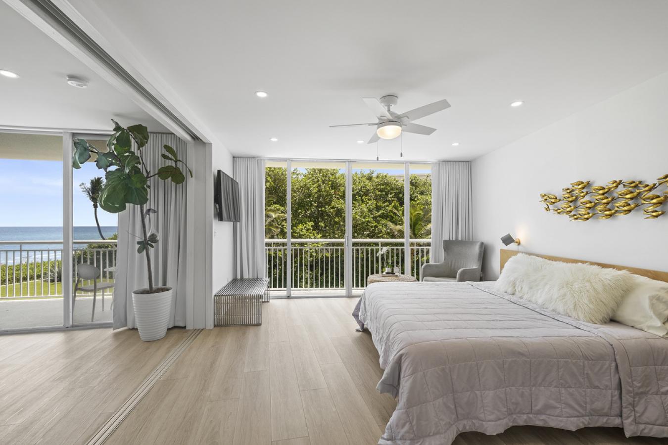 2780 S Ocean Boulevard, Palm Beach, Florida, 33480, United States, 2 Bedrooms Bedrooms, ,2 BathroomsBathrooms,Residential,For Sale,2780 S Ocean Boulevard,1328392