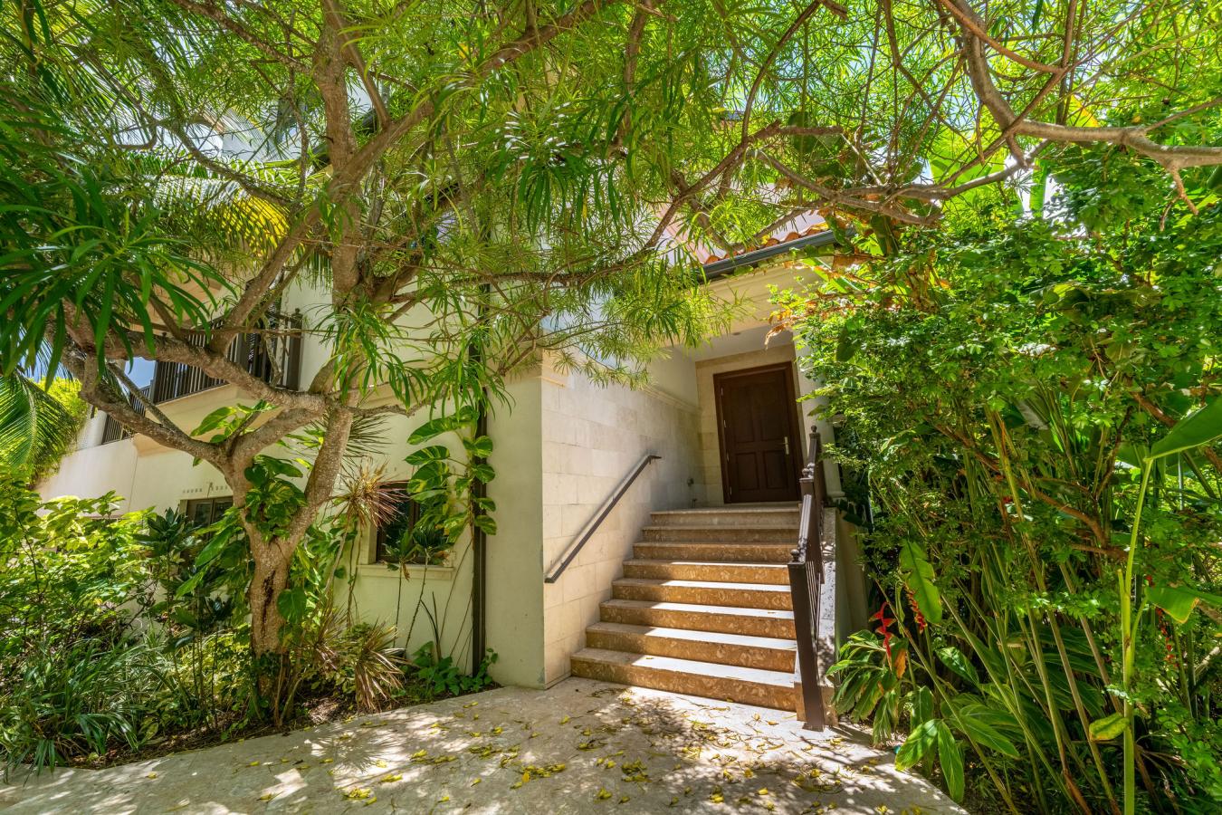 592 South Church Street, South Sound, Cayman Islands, 3 Bedrooms Bedrooms, ,4 BathroomsBathrooms,Residential,For Sale,592 South Church Street,1390692