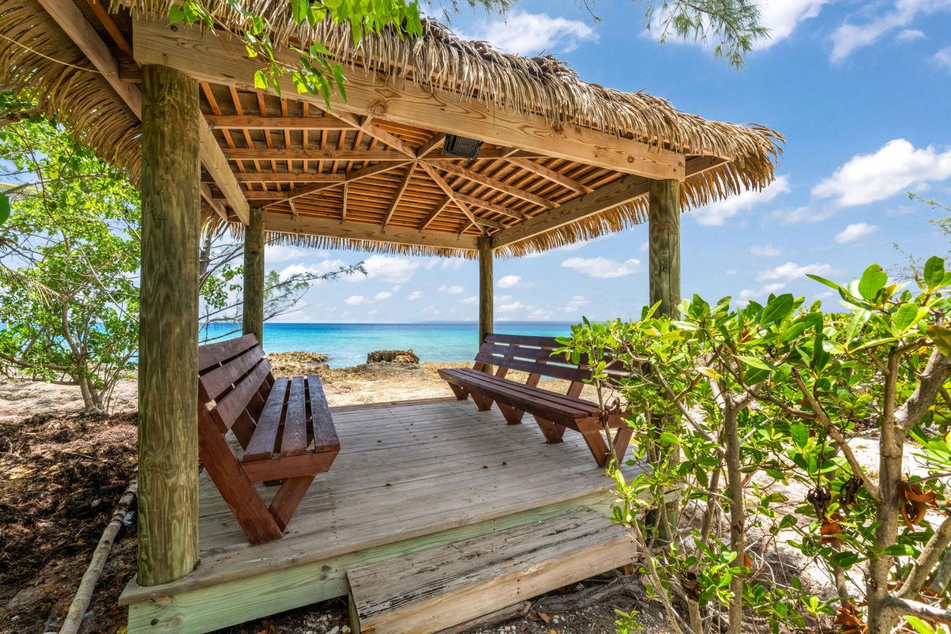 592 South Church Street, South Sound, Cayman Islands, 3 Bedrooms Bedrooms, ,4 BathroomsBathrooms,Residential,For Sale,592 South Church Street,1390692