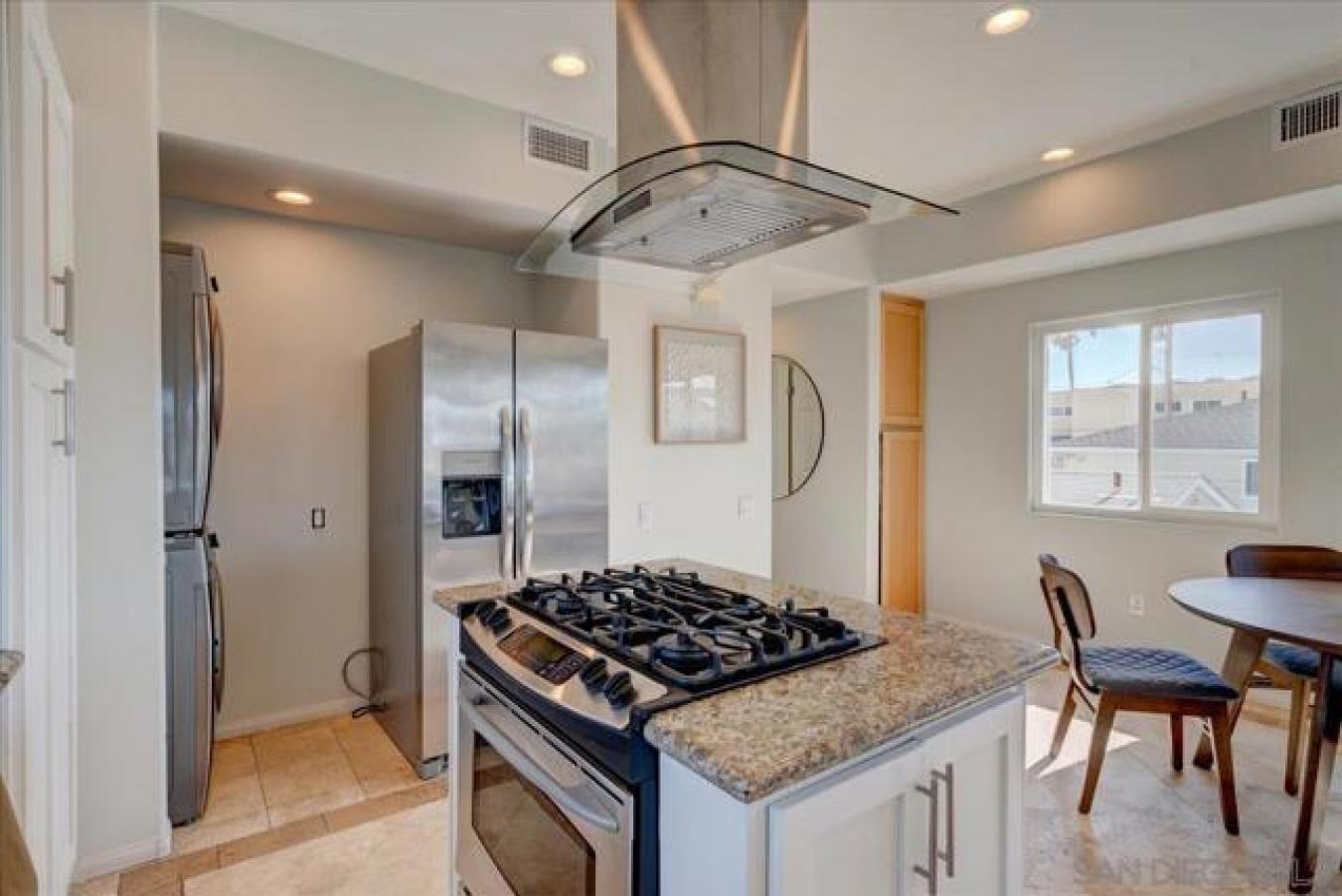 727 Ostend Court, San Diego, CA, 92109, United States, 3 Bedrooms Bedrooms, ,2 BathroomsBathrooms,Residential,For Sale,727 Ostend Court,1332734