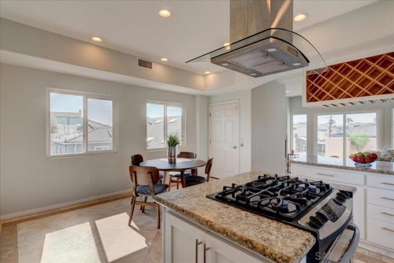 727 Ostend Court, San Diego, CA, 92109, United States, 3 Bedrooms Bedrooms, ,2 BathroomsBathrooms,Residential,For Sale,727 Ostend Court,1332734