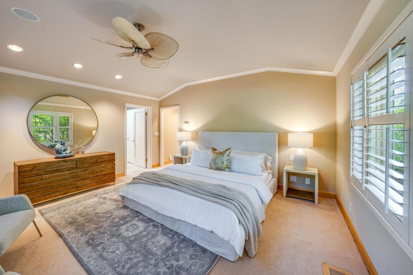 2 Mesa Court, Atherton, CA, 94027, United States, 4 Bedrooms Bedrooms, ,4 BathroomsBathrooms,Residential,For Sale,2 Mesa Court,1334379