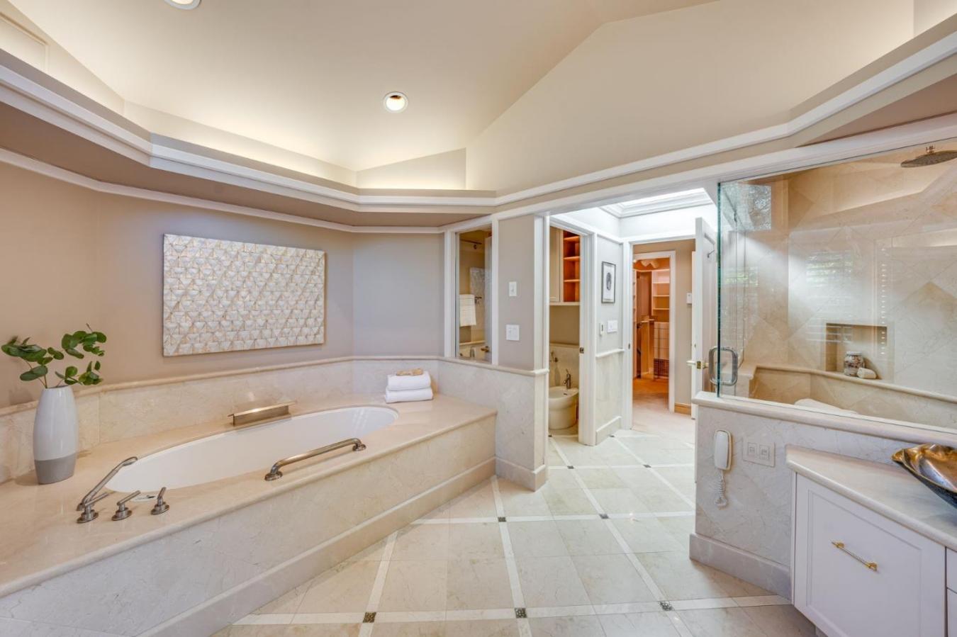 2 Mesa Court, Atherton, CA, 94027, United States, 4 Bedrooms Bedrooms, ,4 BathroomsBathrooms,Residential,For Sale,2 Mesa Court,1334379