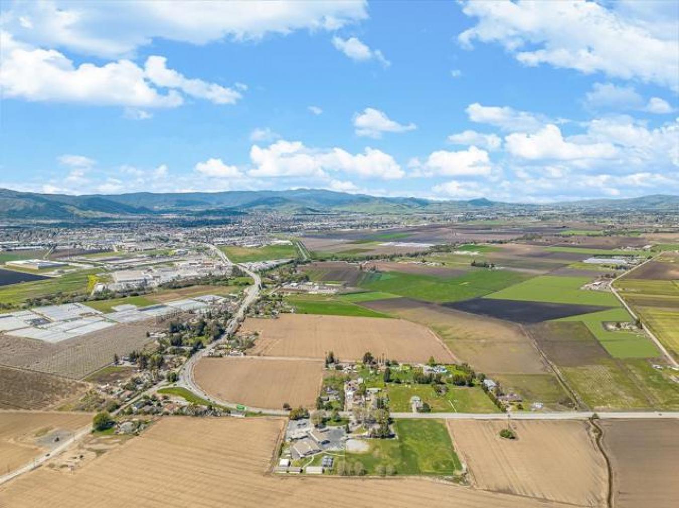 1875 Pacheco Pass, Gilroy, CA, 95020, United States, ,Residential,For Sale,1875 Pacheco Pass,1334378