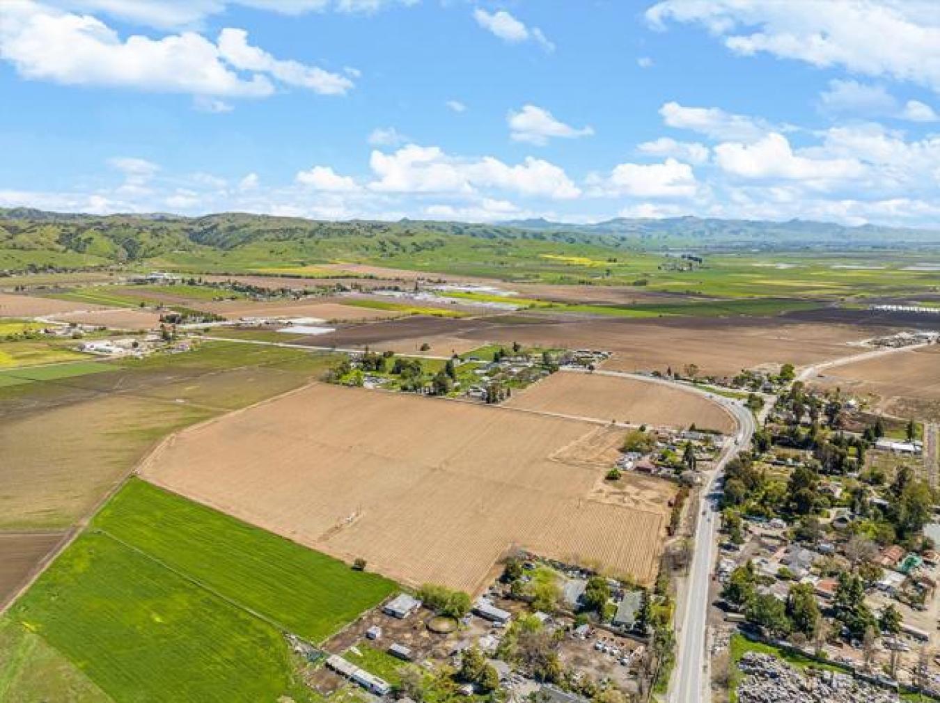 1875 Pacheco Pass, Gilroy, CA, 95020, United States, ,Residential,For Sale,1875 Pacheco Pass,1334378