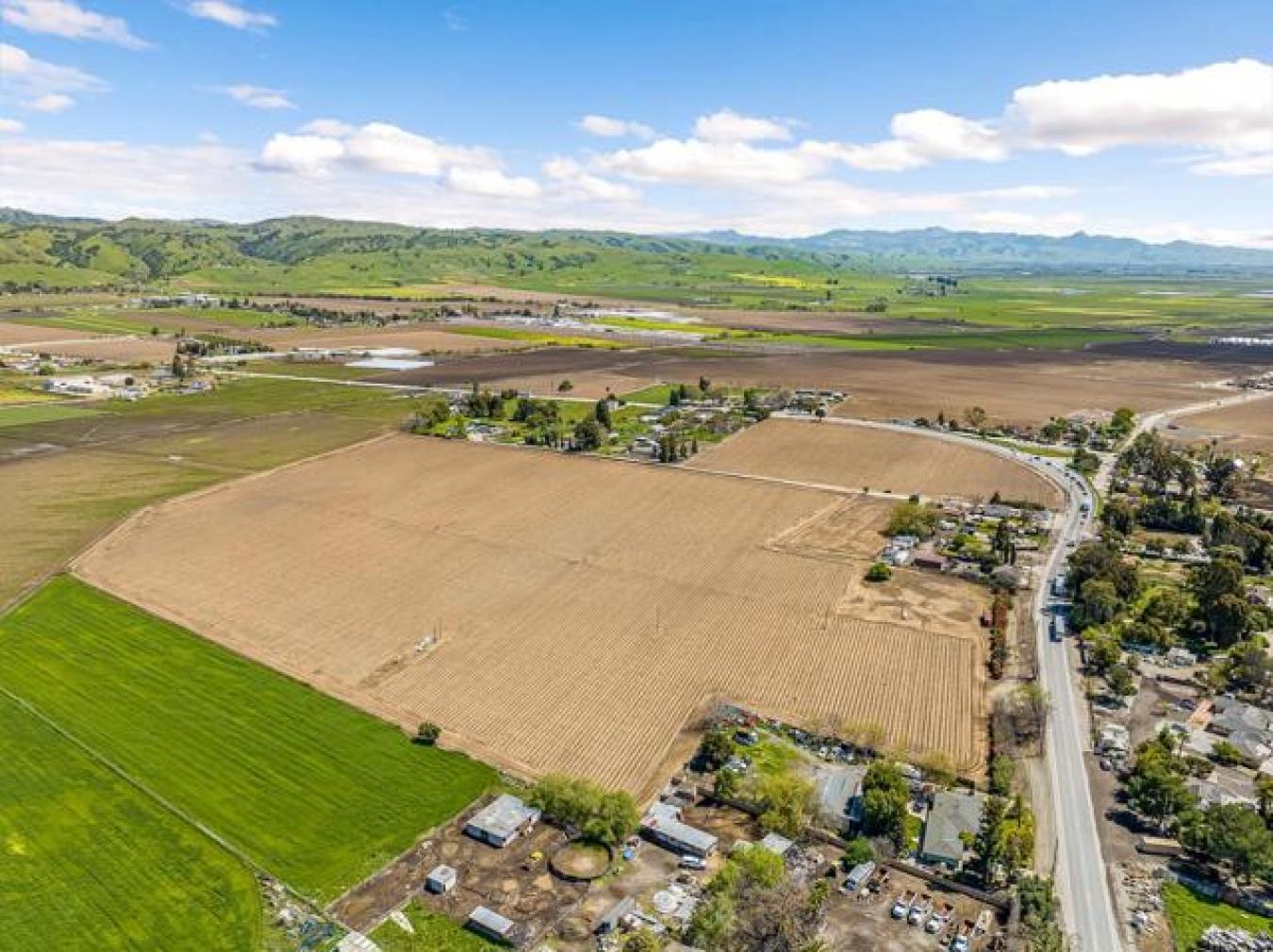1875 Pacheco Pass, Gilroy, CA, 95020, United States, ,Residential,For Sale,1875 Pacheco Pass,1334378
