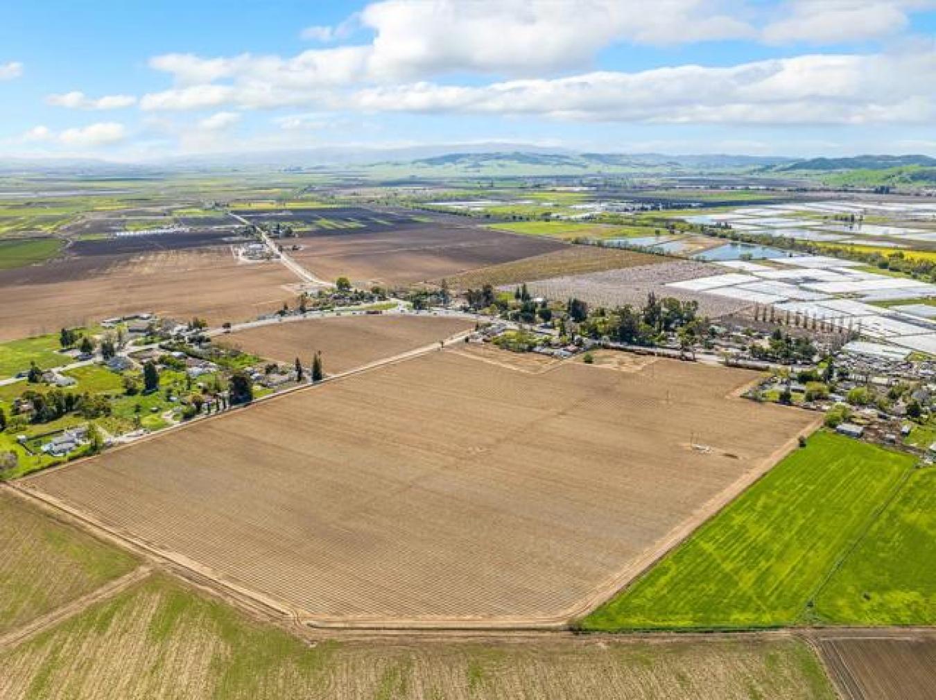 1875 Pacheco Pass, Gilroy, CA, 95020, United States, ,Residential,For Sale,1875 Pacheco Pass,1334378