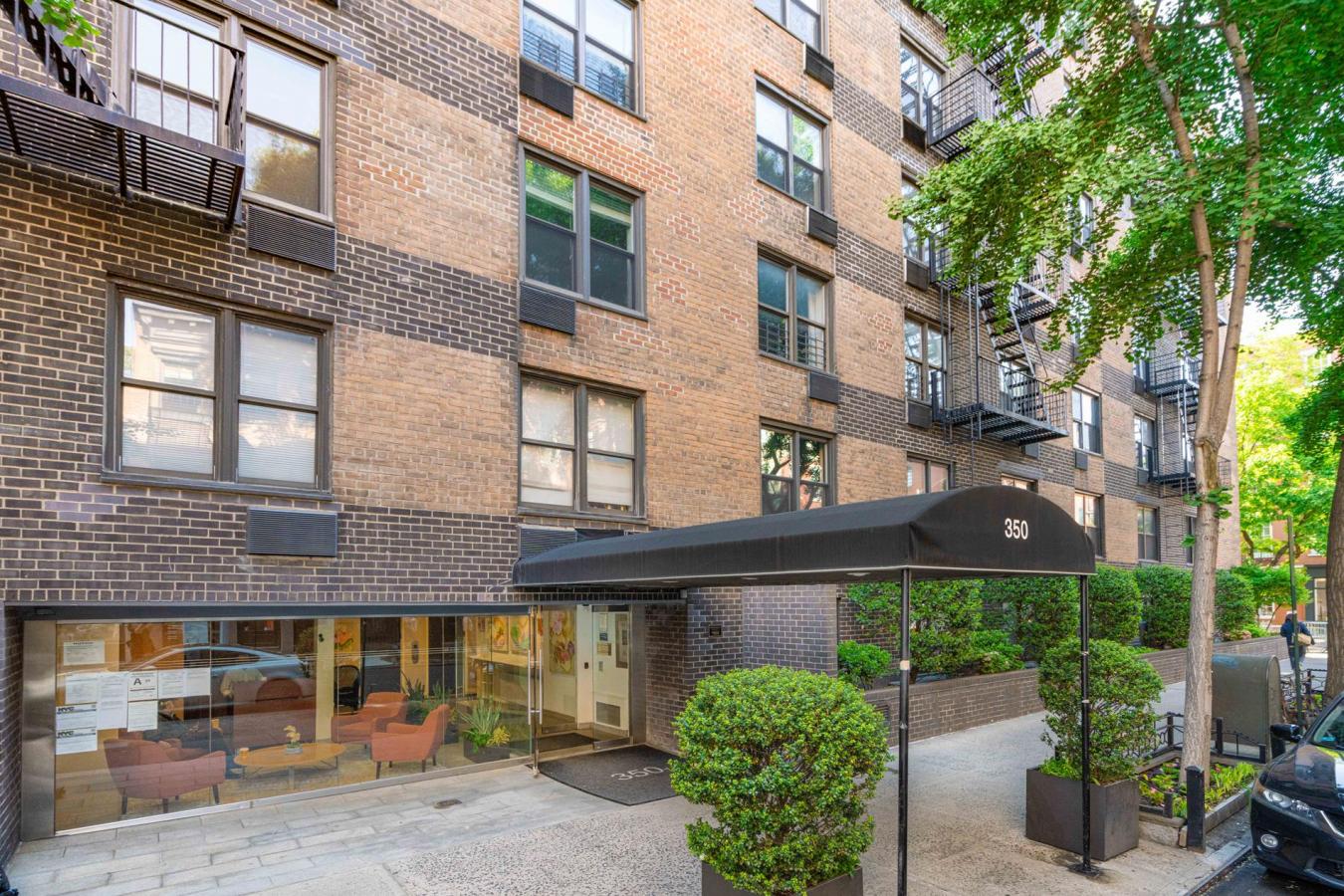 350 Bleecker Street, New York, NY, 10014, United States, 1 Bedroom Bedrooms, ,1 BathroomBathrooms,Residential,For Sale,350 Bleecker Street,1335307