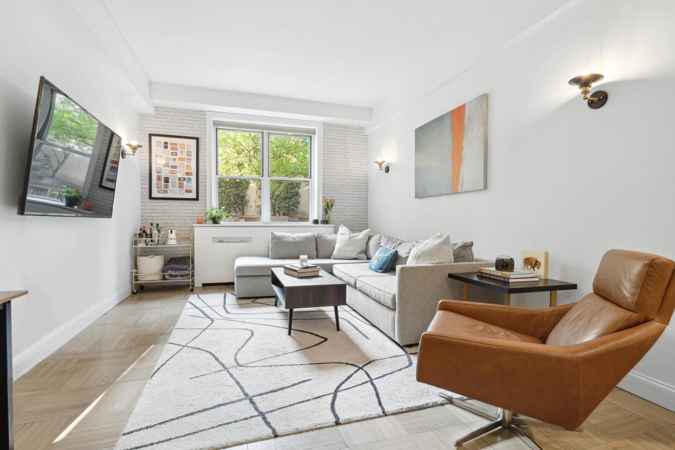 350 Bleecker Street, New York, New York, 10014, United States, 1 Bedroom Bedrooms, ,1 BathroomBathrooms,Residential,For Sale,350 Bleecker Street,1335307