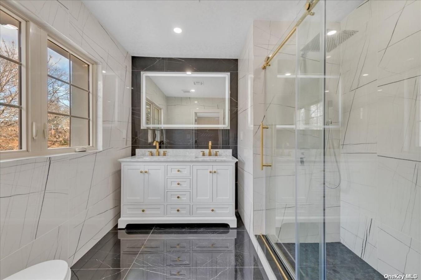 117-06 Parklane South, Kew Gardens, NY, 11415, United States, 5 Bedrooms Bedrooms, ,3 BathroomsBathrooms,Residential,For Sale,117-06 Parklane South,1335303