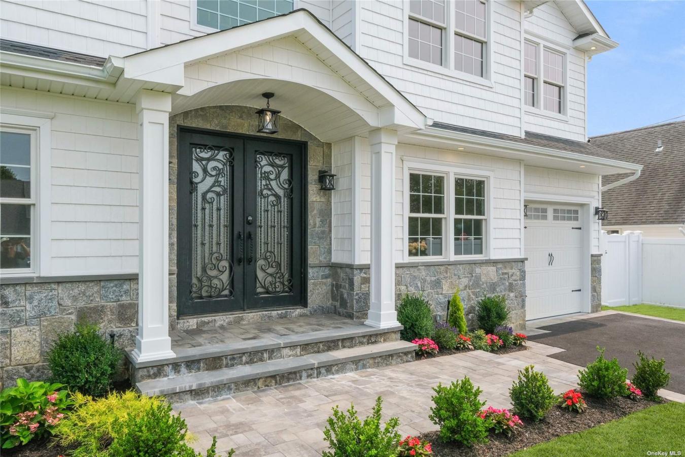 2082 Stuyvesant Avenue, East Meadow, NY, 11554, United States, 5 Bedrooms Bedrooms, ,3 BathroomsBathrooms,Residential,For Sale,2082 Stuyvesant Avenue,1335298