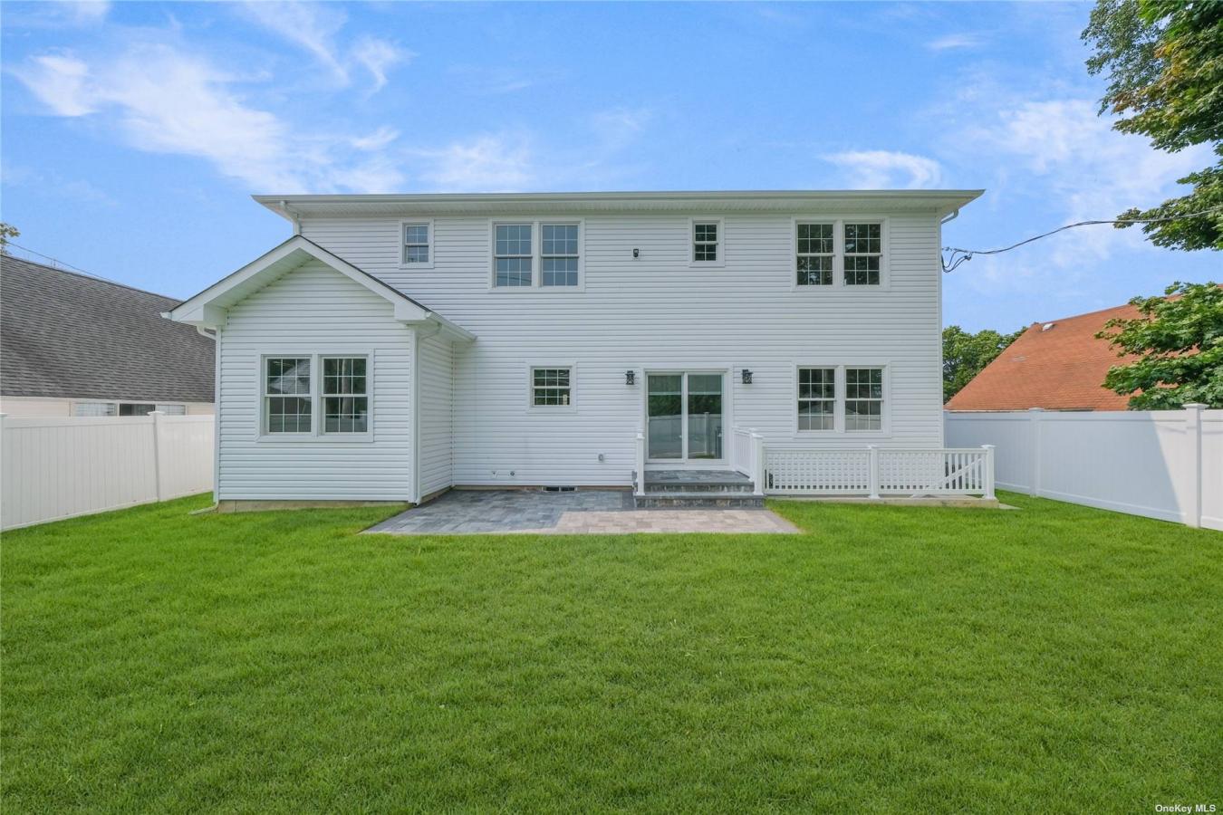 2082 Stuyvesant Avenue, East Meadow, NY, 11554, United States, 5 Bedrooms Bedrooms, ,3 BathroomsBathrooms,Residential,For Sale,2082 Stuyvesant Avenue,1335298