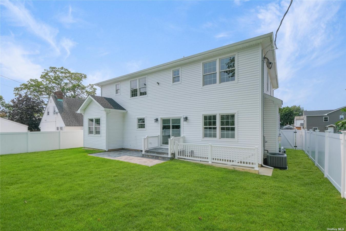 2082 Stuyvesant Avenue, East Meadow, NY, 11554, United States, 5 Bedrooms Bedrooms, ,3 BathroomsBathrooms,Residential,For Sale,2082 Stuyvesant Avenue,1335298