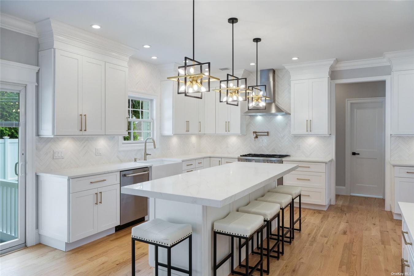 2082 Stuyvesant Avenue, East Meadow, NY, 11554, United States, 5 Bedrooms Bedrooms, ,3 BathroomsBathrooms,Residential,For Sale,2082 Stuyvesant Avenue,1335298