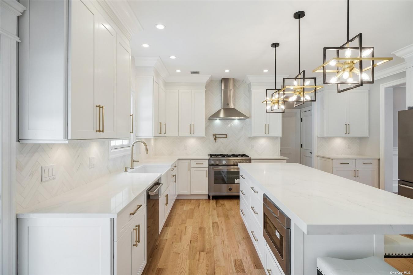 2082 Stuyvesant Avenue, East Meadow, NY, 11554, United States, 5 Bedrooms Bedrooms, ,3 BathroomsBathrooms,Residential,For Sale,2082 Stuyvesant Avenue,1335298
