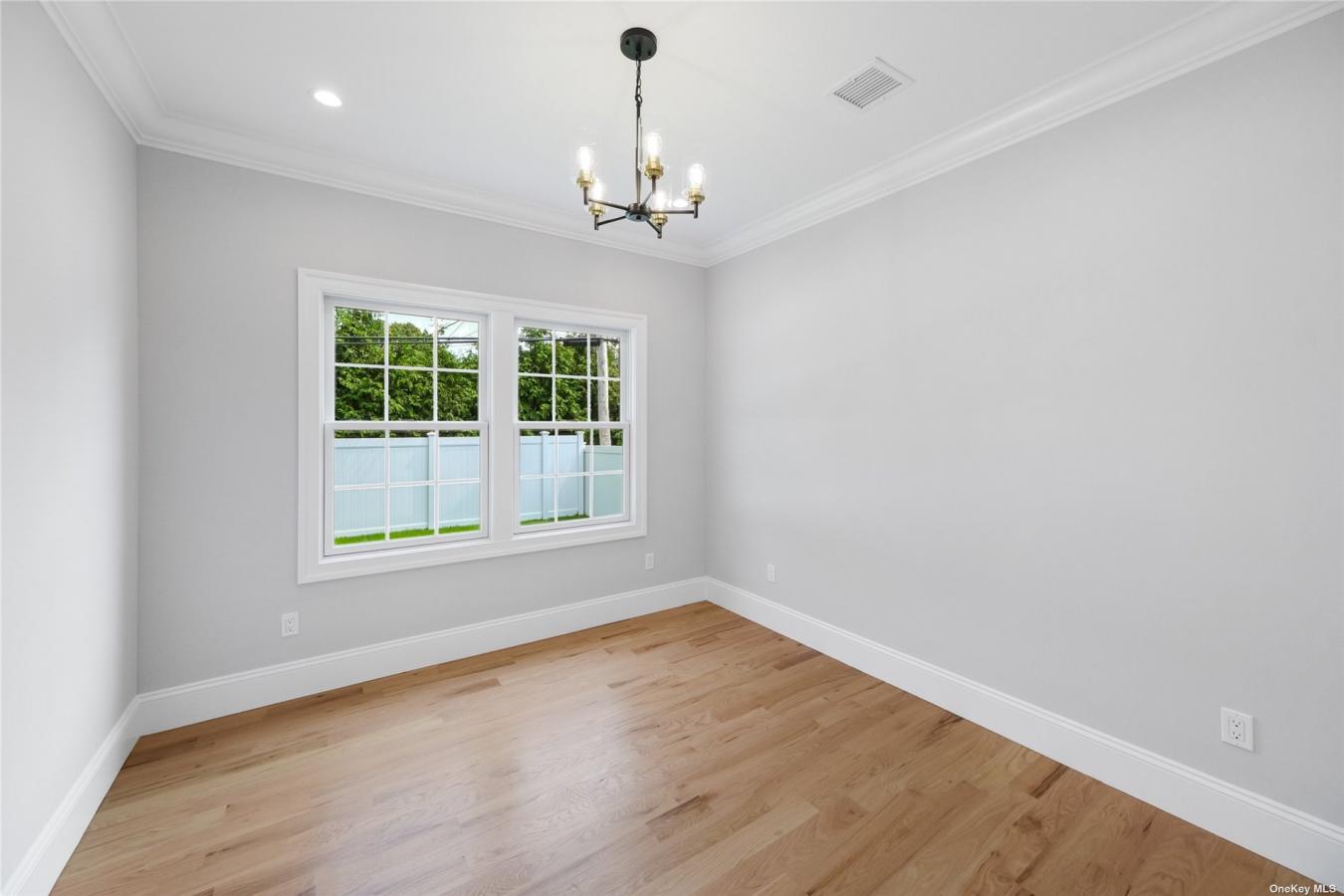 2082 Stuyvesant Avenue, East Meadow, NY, 11554, United States, 5 Bedrooms Bedrooms, ,3 BathroomsBathrooms,Residential,For Sale,2082 Stuyvesant Avenue,1335298
