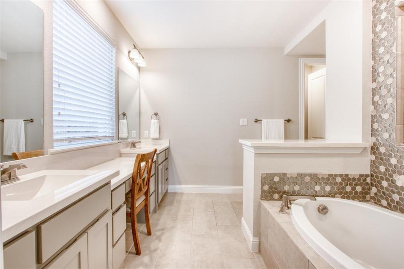 8316 Richmond, The Colony, TX, 75056, United States, 4 Bedrooms Bedrooms, ,4 BathroomsBathrooms,Residential,For Sale,8316 Richmond,1336976