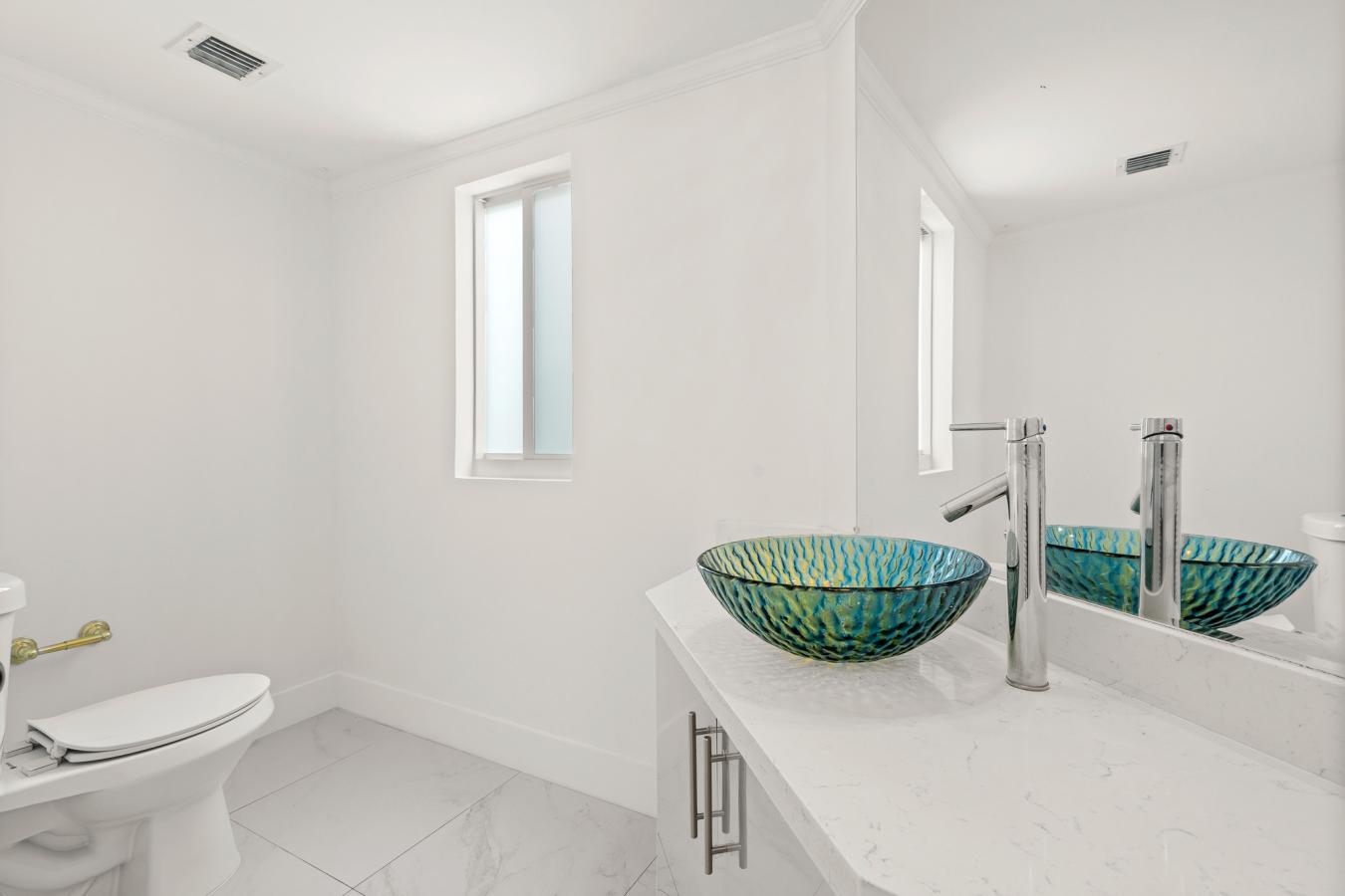 1941 S. Oak Haven Circle, Miami, FL, 33179, United States, 5 Bedrooms Bedrooms, ,6 BathroomsBathrooms,Residential,For Sale,1941 S. Oak Haven Circle,1336972