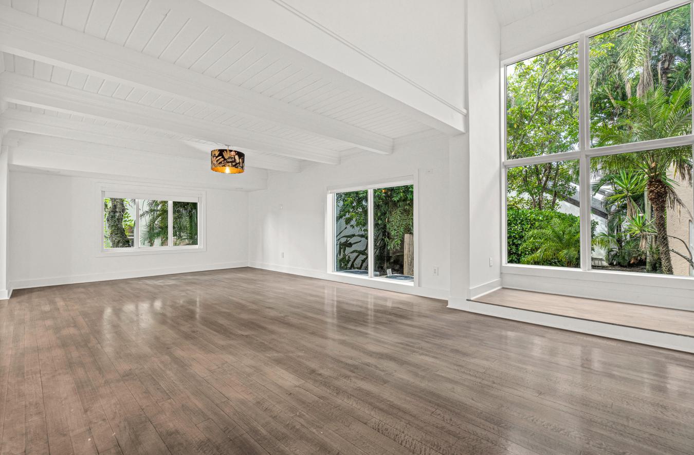 1941 S. Oak Haven Circle, Miami, FL, 33179, United States, 5 Bedrooms Bedrooms, ,6 BathroomsBathrooms,Residential,For Sale,1941 S. Oak Haven Circle,1336972