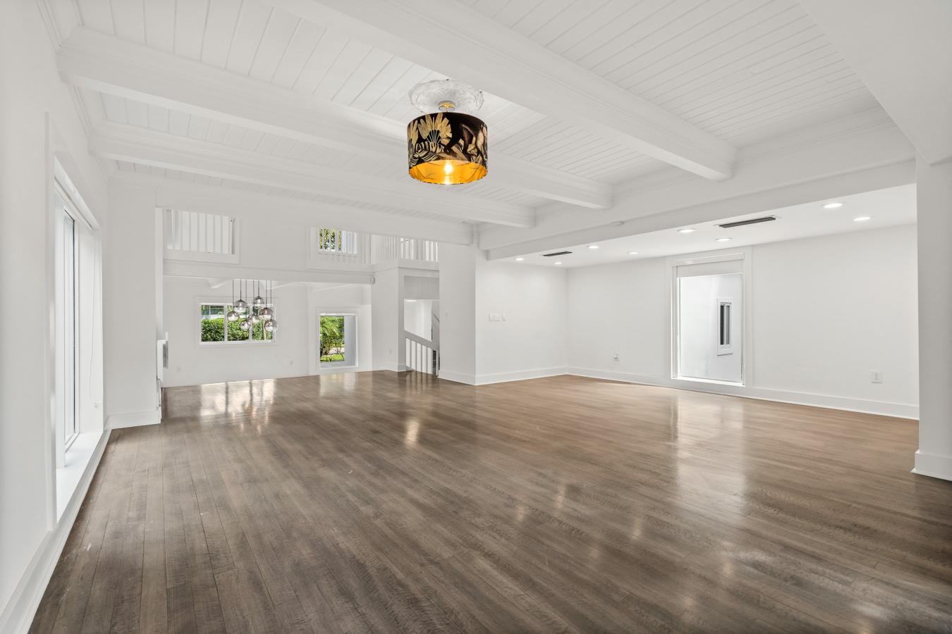 1941 S. Oak Haven Circle, Miami, FL, 33179, United States, 5 Bedrooms Bedrooms, ,6 BathroomsBathrooms,Residential,For Sale,1941 S. Oak Haven Circle,1336972