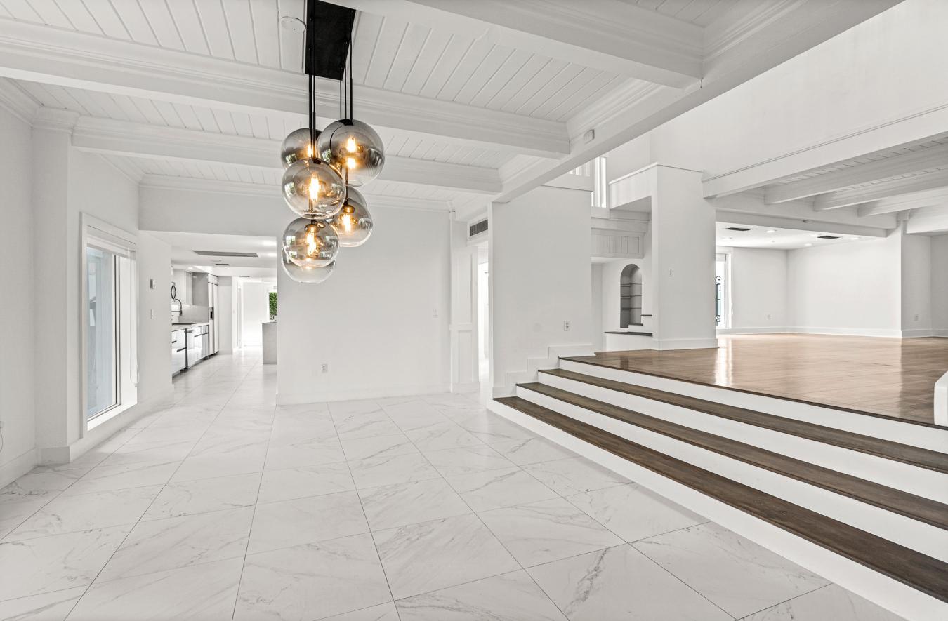 1941 S. Oak Haven Circle, Miami, FL, 33179, United States, 5 Bedrooms Bedrooms, ,6 BathroomsBathrooms,Residential,For Sale,1941 S. Oak Haven Circle,1336972