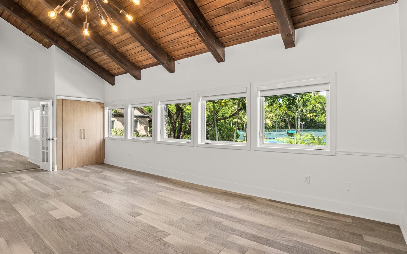 1941 S. Oak Haven Circle, Miami, FL, 33179, United States, 5 Bedrooms Bedrooms, ,6 BathroomsBathrooms,Residential,For Sale,1941 S. Oak Haven Circle,1336972