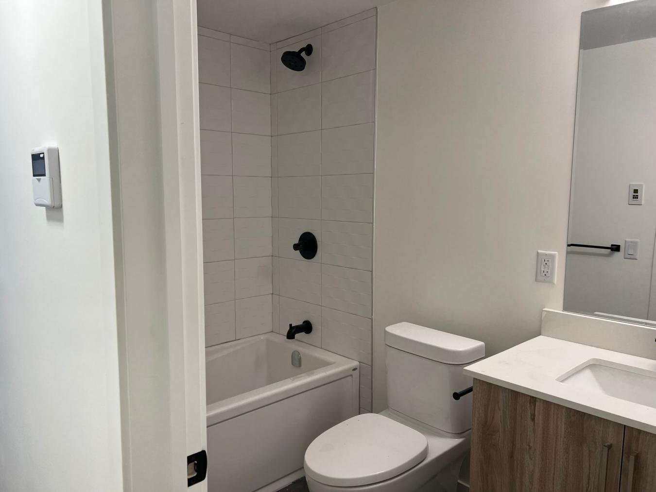 4 Champlain Avenue, Ottawa, ON, K1M 1E6, Canada, 18 Bedrooms Bedrooms, ,14 BathroomsBathrooms,Residential,For Sale,4 Champlain Avenue,1338720