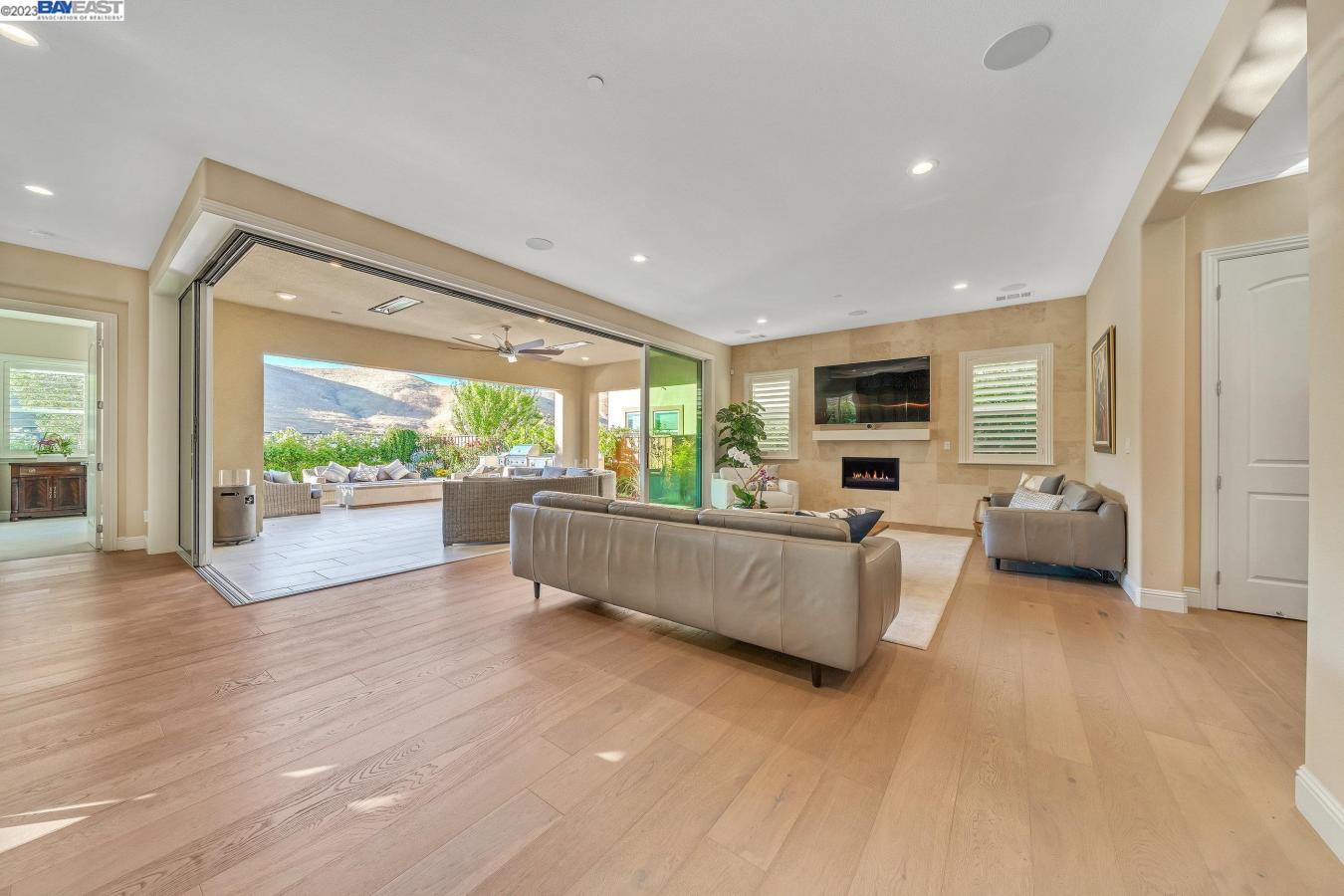 7230 Oak Ridge Court, Dublin, CA, 94568, United States, 4 Bedrooms Bedrooms, ,4 BathroomsBathrooms,Residential,For Sale,7230 Oak Ridge Court,1339412