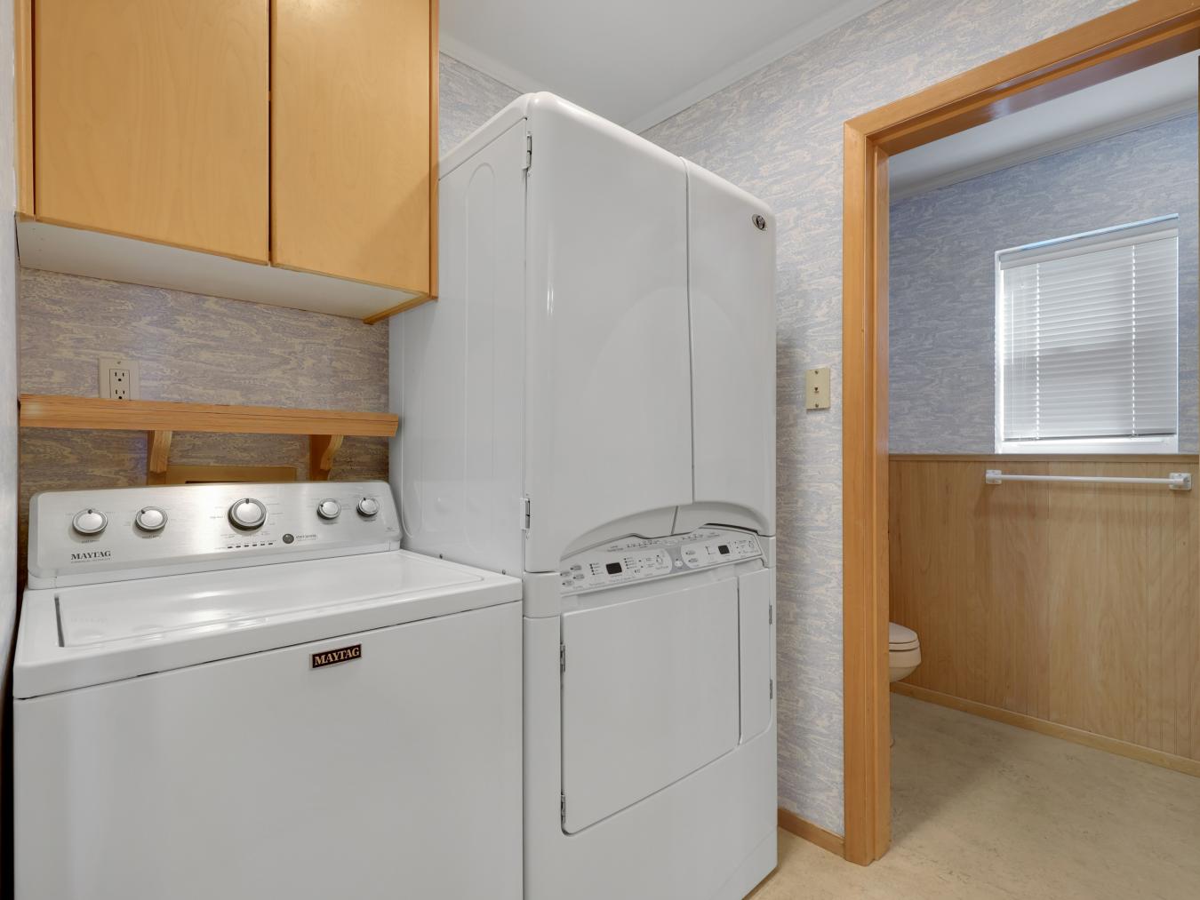 839 SW 2nd Street, Newport, Oregon, 97365, United States, 3 Bedrooms Bedrooms, ,4 BathroomsBathrooms,Residential,For Sale,839 SW 2nd Street,1339411
