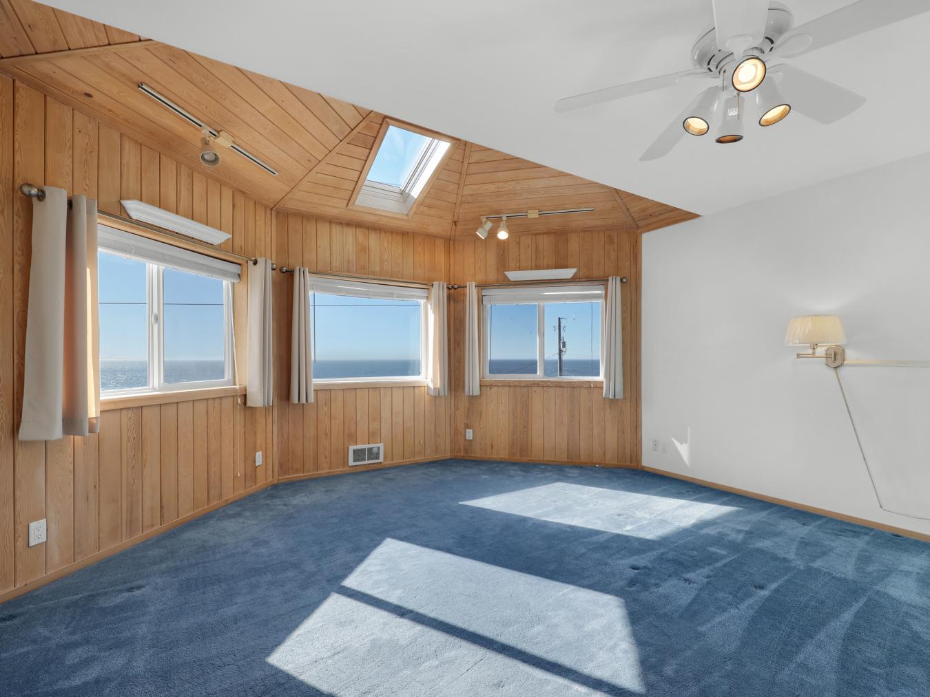 839 SW 2nd Street, Newport, Oregon, 97365, United States, 3 Bedrooms Bedrooms, ,4 BathroomsBathrooms,Residential,For Sale,839 SW 2nd Street,1339411